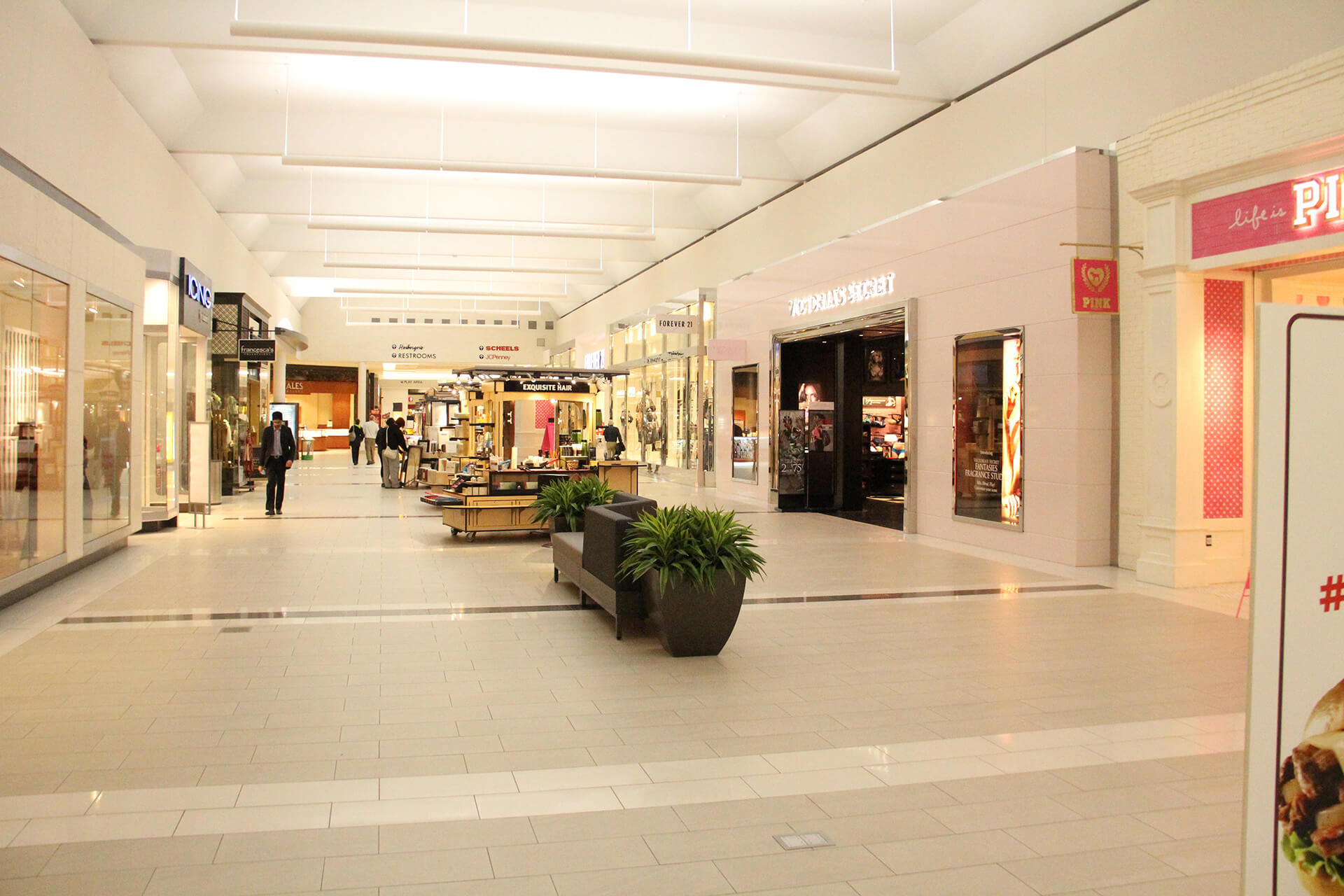 Apache Mall, Rochester, MI