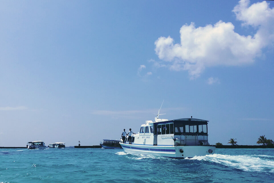 Malé International Airport water taxis