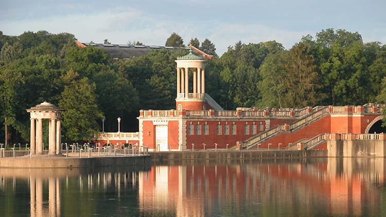 St. Mary's University On The Lake Tour