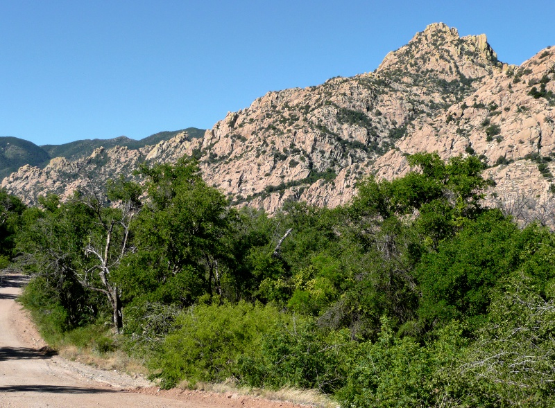 Take a Scenic Drive Through the Dragoon Mountains