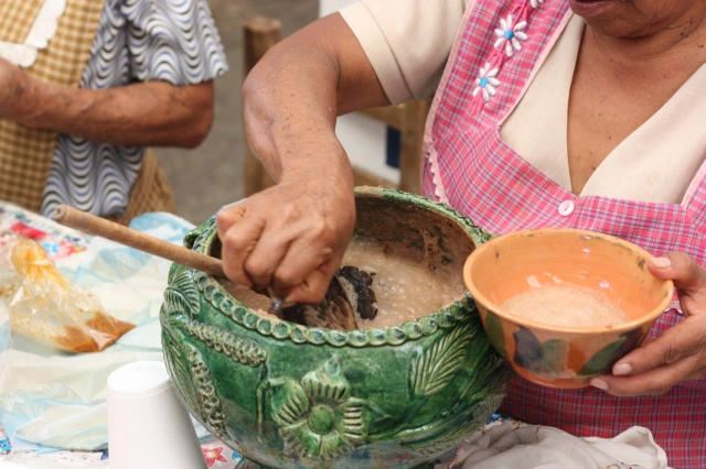 Learn to Make Chocolates at Maya Cacao