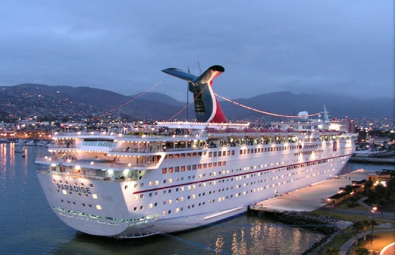 take a boat tour of the Ensenada Bay