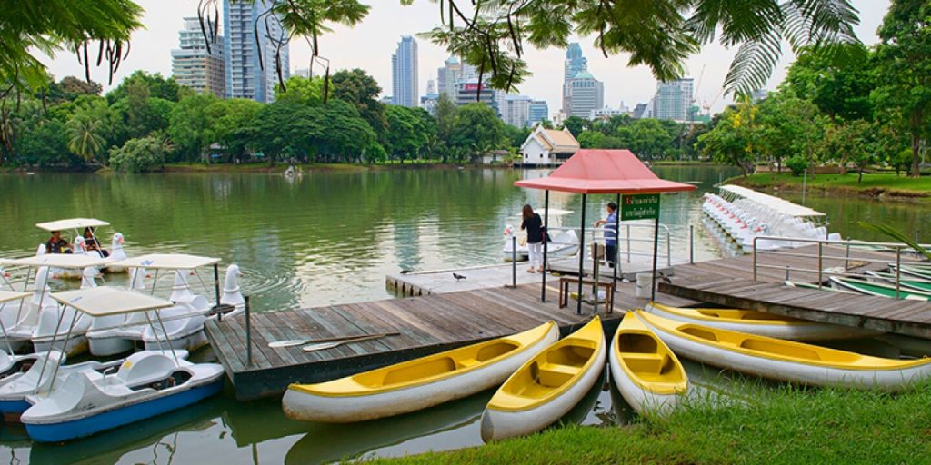 Visit the Lumphini Park