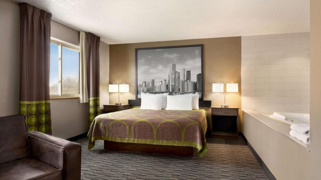  Super 8 by Wyndham Chicago