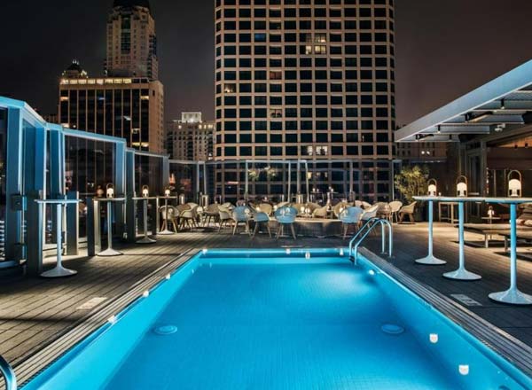 Viceroy Chicago rooftop pool