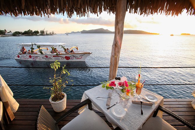 Bora Bora Sunset Cruise and Dinner Over Lagoons