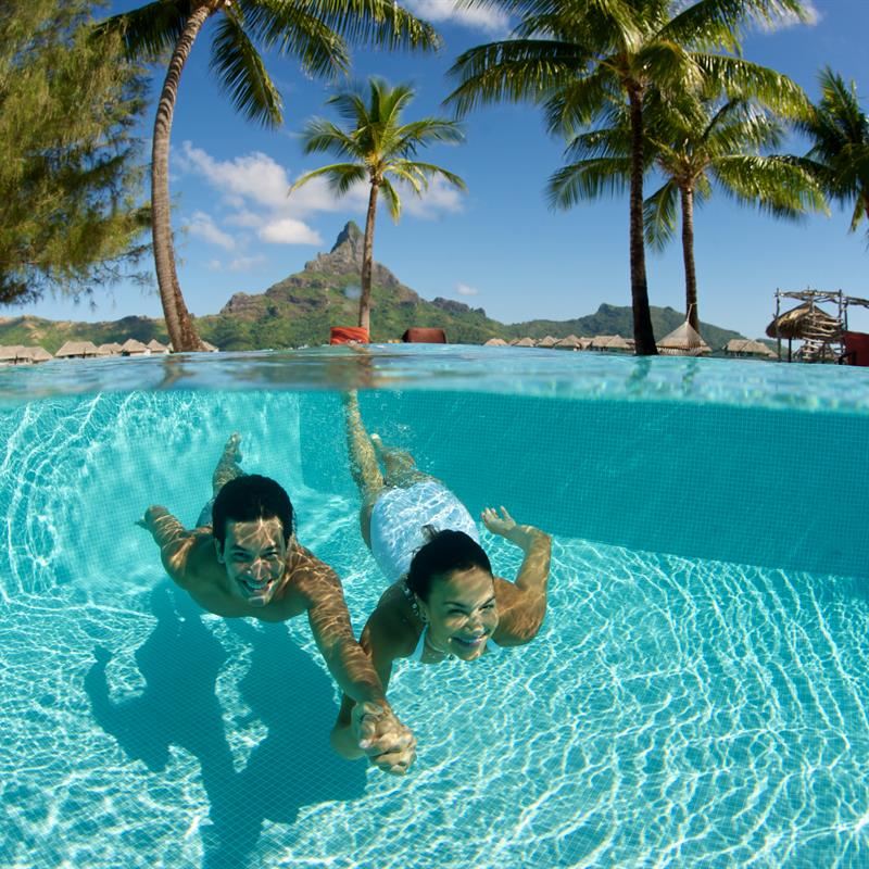 Tahiti vs Bora Bora: Which is Best for Honeymoon?