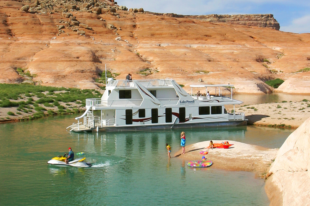 Rent a Houseboat on Lake Powell